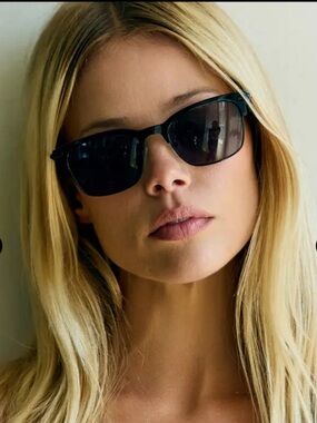 AUREUM Knightsbridge Sunglasses | Black-Gold